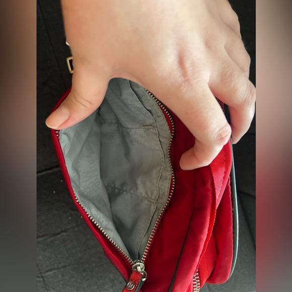 Lululemon Red Gym Essentials Kit - Picture 5 of 10